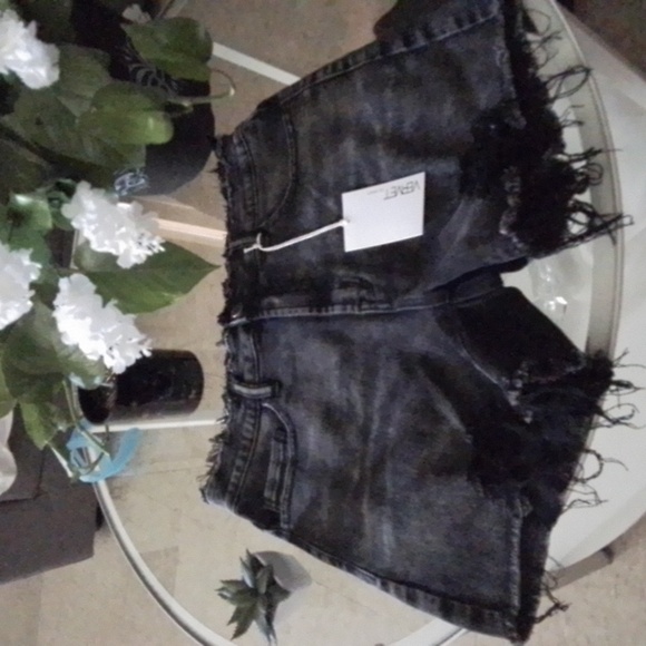 REBECCA  HIGH-RISE VERVET SHORT  SIZE L - Picture 3 of 9